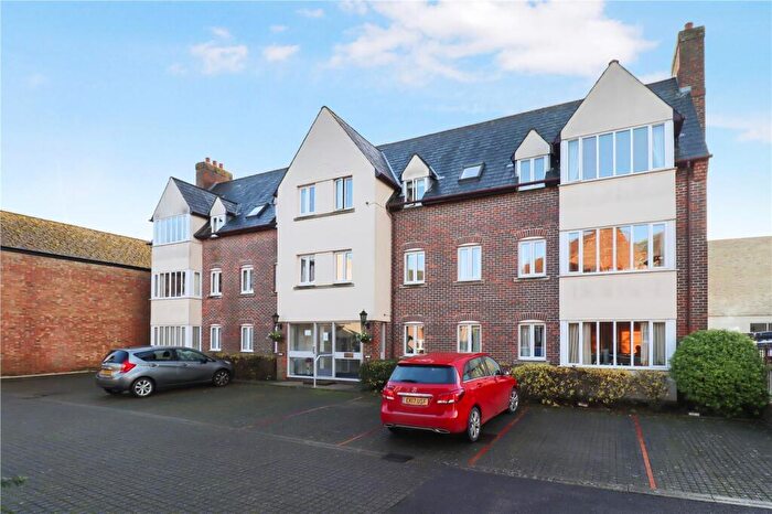2 Bedroom Apartment For Sale In St. Lawrence Court, Braintree, CM7
