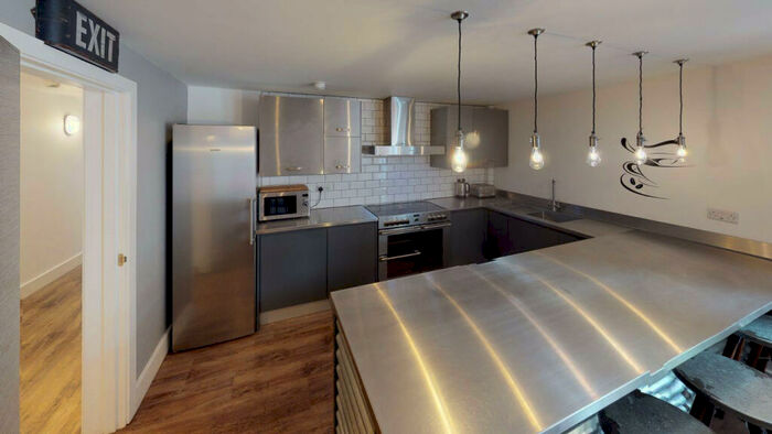 5 Bedroom House To Rent In The Grid, Leeds, LS6