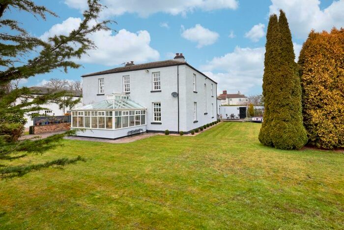 6 Bedroom Property For Sale In Doncaster Road, East Hardwick, Pontefract, WF8