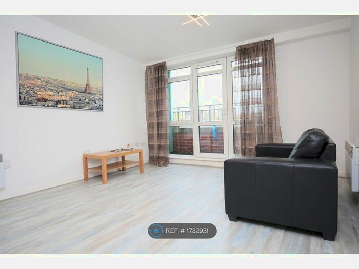 2 Bedroom Flat To Rent In Beauchamp House, Coventry, CV1