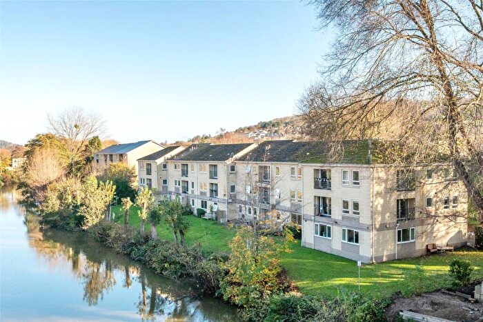 2 Bedroom Apartment For Sale In Forester Avenue, Bath, Somerset, BA2