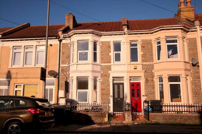 1 Bedroom Apartment To Rent In St Johns Lane, Bedminster, Bristol, BS3
