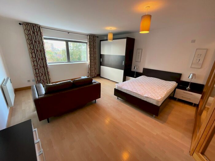 1 Bedroom Flat To Rent In Seymour Grove, Old Trafford, Manchester, M16