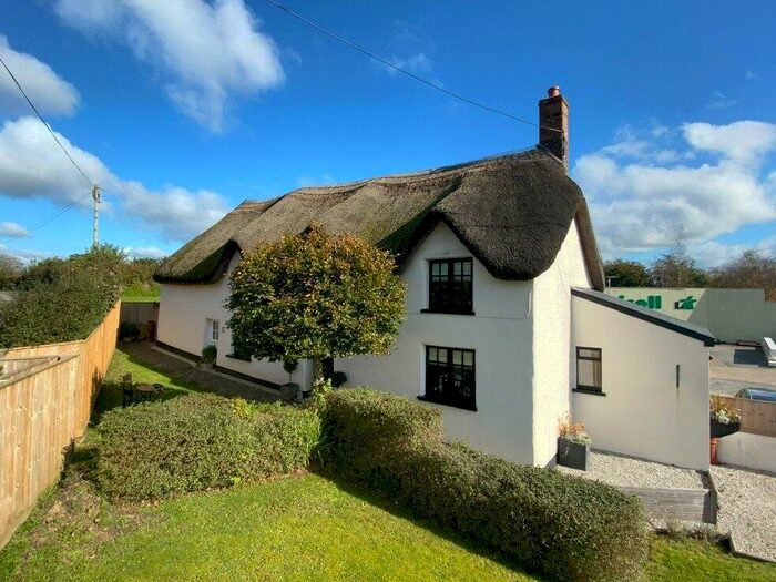 3 Bedroom House For Sale In Okehampton, Devon, EX20