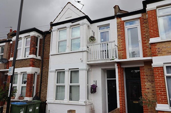 1 Bedroom Apartment To Rent In Blanmerle Road, New Eltham, SE9