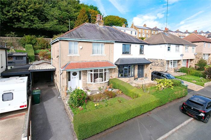 3 Bedroom Semi Detached House For Sale In St. Aidans Road, Baildon, Shipley, West Yorkshire, BD17
