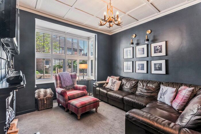 5 Bedroom End Of Terrace House To Rent In Thicket Crescent, Sutton, SM1