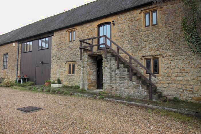 3 Bedroom Barn Conversion To Rent In Yeabridge, South Petherton, TA13