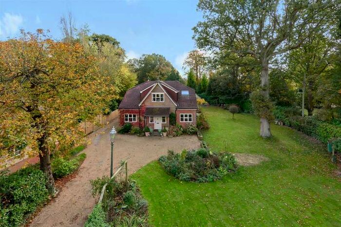 5 Bedroom Detached House For Sale In Wimlands Lane, Faygate, RH12