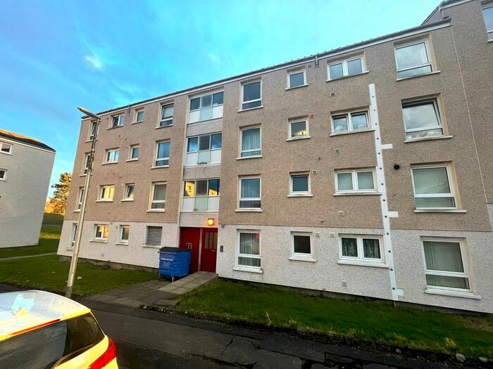 2 Bedroom Flat To Rent In Abel Place, Dunfermline, Fife, KY11