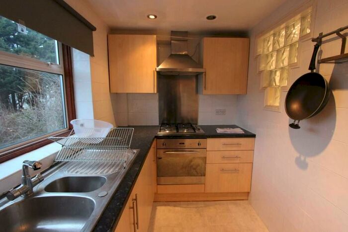 2 Bedroom Apartment To Rent In Rectory Road, London, N16