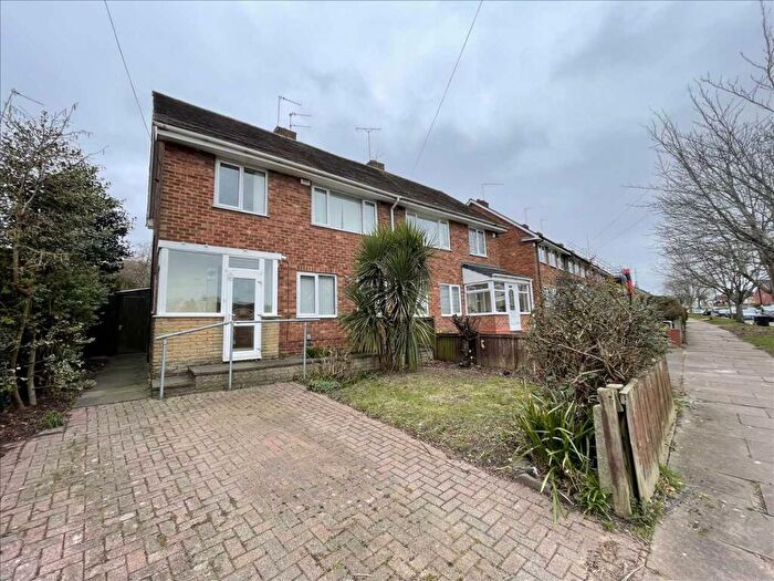 3 Bedroom Semi-Detached House To Rent In Sheldon Heath Road, Birmingham, B26