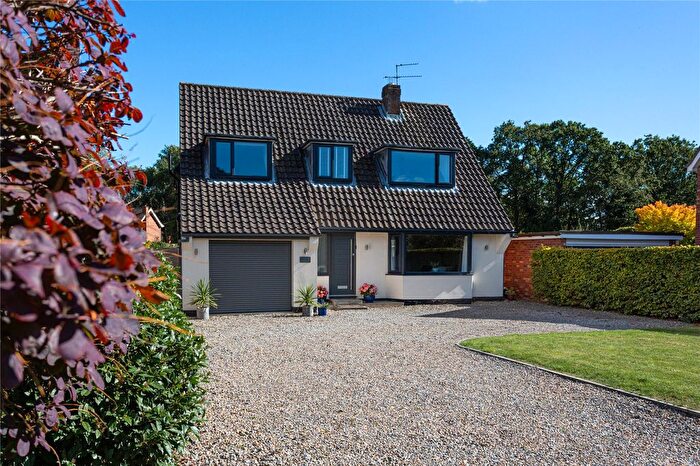 4 Bedroom Detached House For Sale In Oak Tree Way, Strensall, York, North Yorkshire, YO32