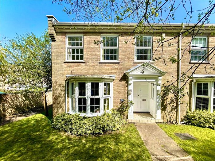4 Bedroom End Of Terrace House For Sale In Grafton Close, Stanpit, Christchurch, Dorset, BH23