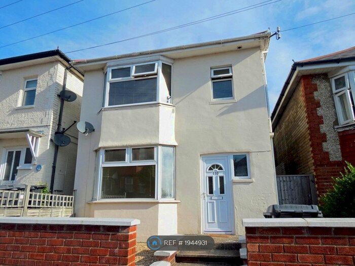 4 Bedroom Detached House To Rent In Pine Road, Bournemouth, BH9