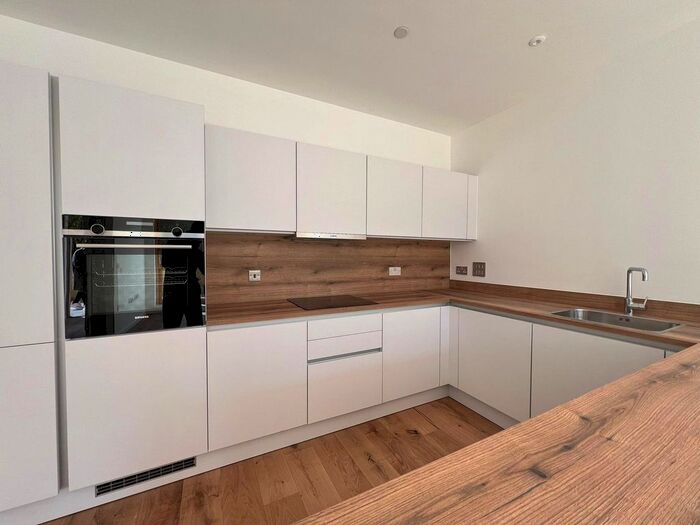 2 Bedroom Flat To Rent In Gylemuir Lane, Edinburgh, EH12