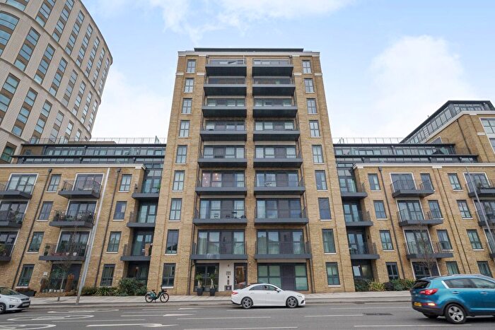 1 Bedroom Flat To Rent In Wheatfield Way, Kingston Upon Thames, KT1