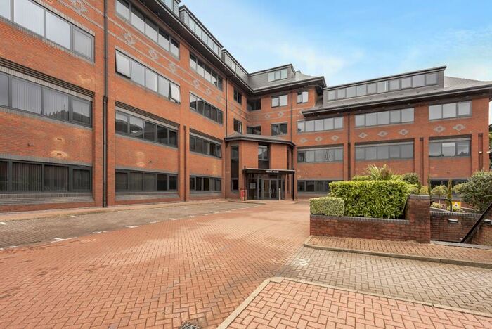 2 Bedroom Apartment To Rent In Everard Close St. Albans, AL1