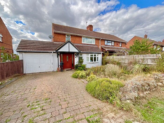 3 Bedroom Semi-Detached House For Sale In Devon Ox Road, Kilsby, CV23