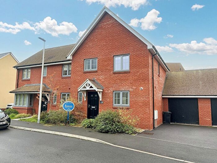 3 Bedroom Semi-Detached House For Sale In Dabinett Drive, Sandford, Winscombe., BS25