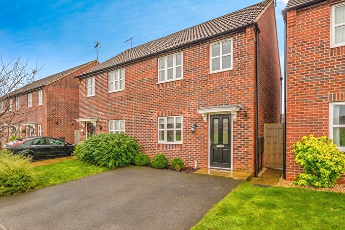 3 Bedroom Semi-Detached House To Rent In Merlin Road, Mansfield Woodhouse, NG19