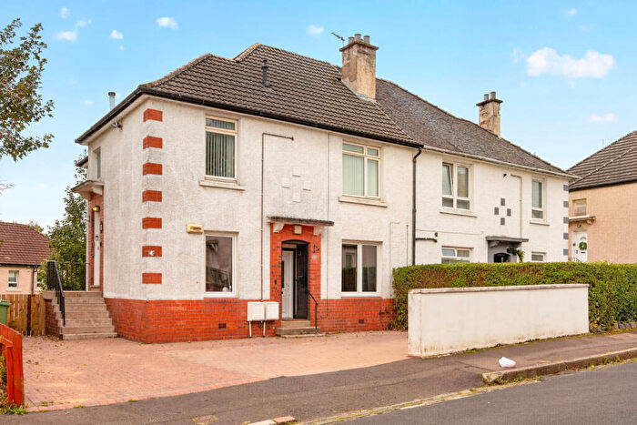 2 Bedroom Flat For Sale In Warden Road, Knightswood, Glasgow, G13