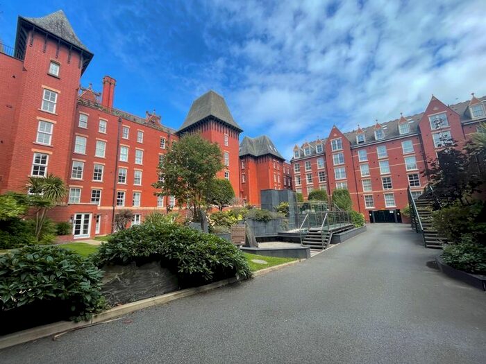 2 Bedroom Flat To Rent In Promenade, Southport, PR9