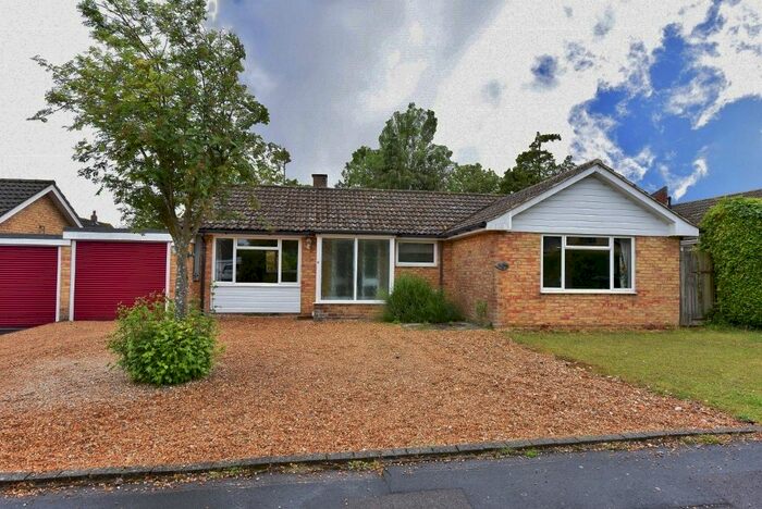 3 Bedroom Bungalow To Rent In Wrights Close, South Wonston, SO21