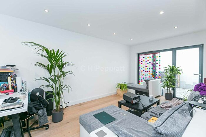 2 Bedroom Apartment To Rent In Mitford Road, Islington, N19