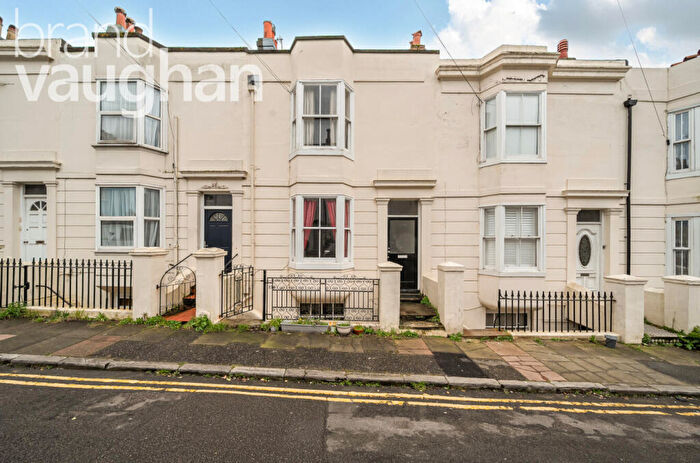 3 Bedroom Terraced House To Rent In Rose Hill Close, Brighton, East Sussex, BN1