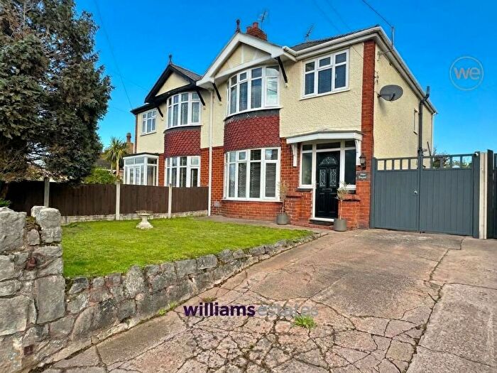 3 Bedroom Semi-Detached House For Sale In Dyserth Road, Rhuddlan, LL18