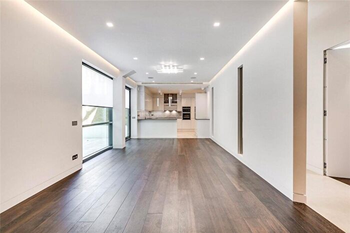 4 Bedroom Flat To Rent In Kingsford Street, Lower Belsize Park, NW5