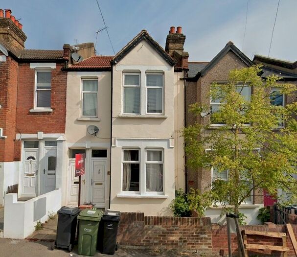 2 Bedroom Maisonette To Rent In Durban Road London, SE27
