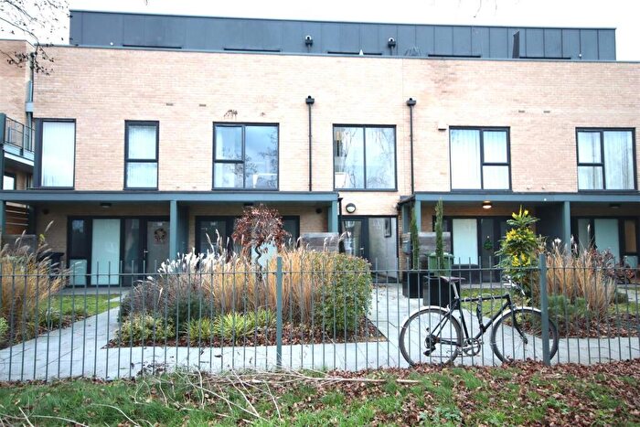 2 Bedroom Apartment To Rent In Flamsteed Close, Cambridge, CB1