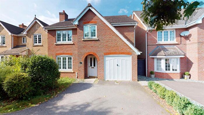 4 Bedroom Detached House For Sale In Highgrove Gardens, Stamford, Lincolnshire, PE9
