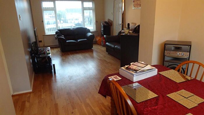 4 Bedroom Detached House To Rent In The Parklands, Birmingham, B23