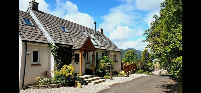 2 Bedroom Detached House For Sale In Shore Road, Kilmun, Argyll And Bute, PA23