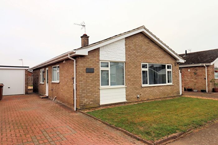 3 Bedroom Detached Bungalow To Rent In Vicarage Walk, Thetford, IP25