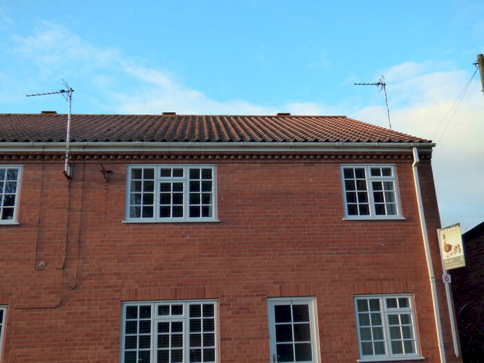 2 Bedroom Flat To Rent In James Court, Louth, LN11