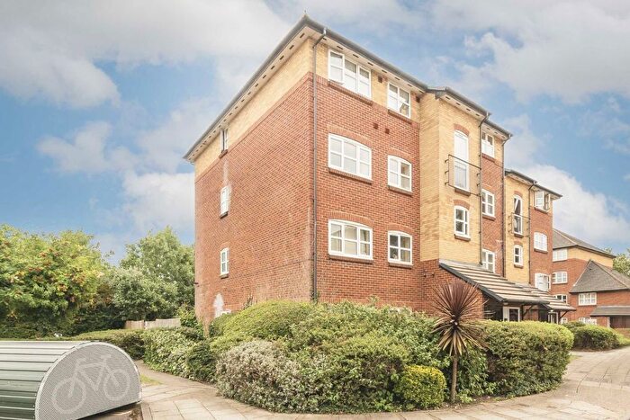 1 Bedroom Flat For Sale In Anderson Close, Acton, W3