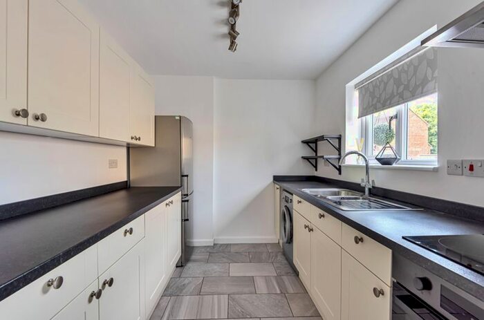 2 Bedroom End Of Terrace House To Rent In Gainsborough Green, Abingdon, OX14