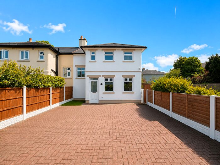 3 Bedroom Semi-Detached House For Sale In Haig Avenue, Southport, PR8