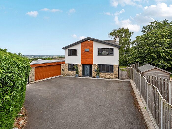 4 Bedroom Detached House For Sale In Wood Mount, Overton, Wakefield, West Yorkshire, WF4