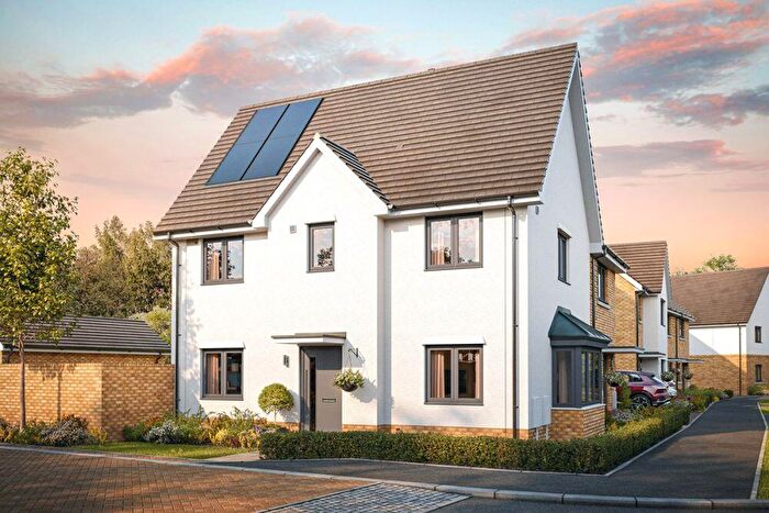 3 Bedroom Semi Detached House For Sale In Atkins Cresent, Maldon, Essex, CM9