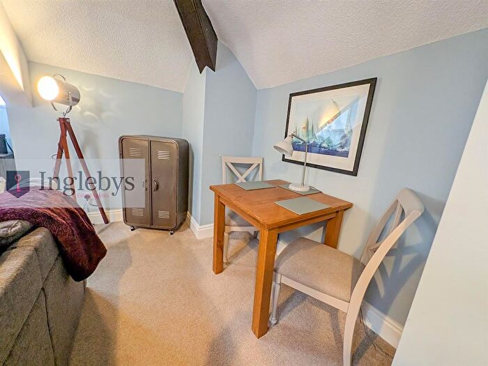 1 Bedroom Flat For Sale In Marine Parade, Saltburn-By-The-Sea, TS12