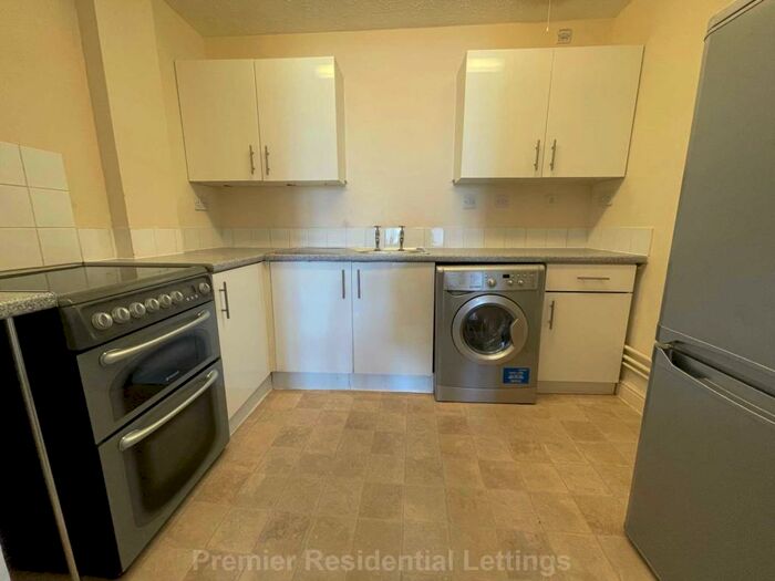 1 Bedroom Apartment To Rent In Victoria Mill, Lower Vickers Street, Manchester, M40