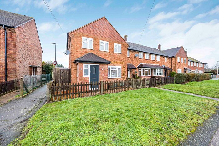 3 Bedroom End Terrace House For Sale In Newdigate Green, Harefield, Middlesex, UB9