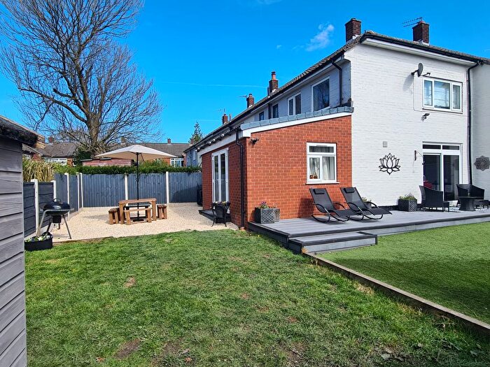 3 Bedroom Terraced House For Sale In Bridgewater Close, Heald Green, SK8