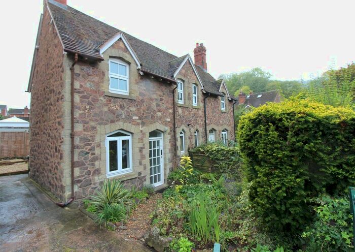 2 Bedroom End Of Terrace House To Rent In Hospital Bank, Malvern, WR14