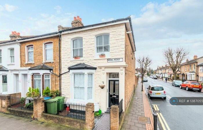 1 Bedroom Flat To Rent In Nigel Road, Peckham, SE15